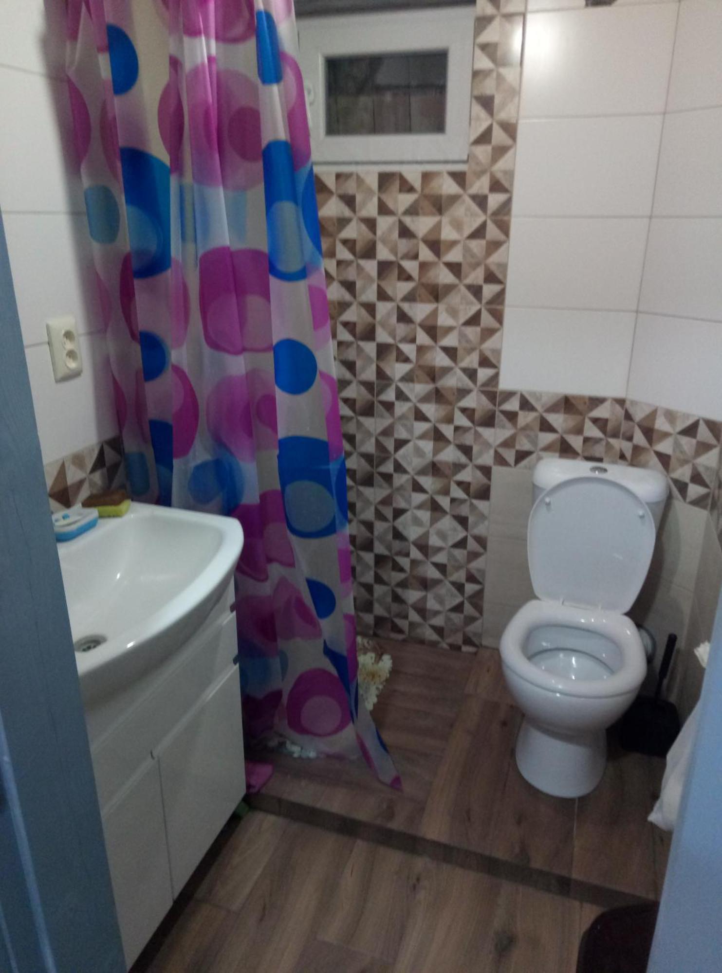 Sova Lazeshchyna Quarto foto